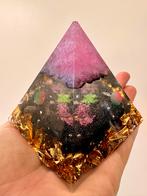 Orgonite Piramides met Edelstenen, Antiek en Kunst, Ophalen of Verzenden