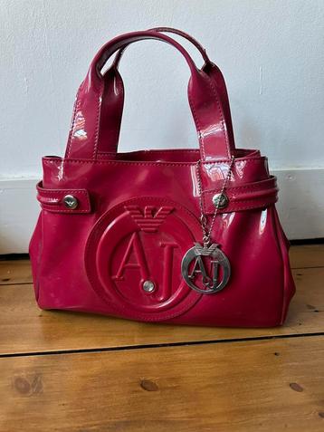 Echte rode Armani tas – kleine prijs i.v.m. beschadiging  beschikbaar voor biedingen