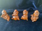 4 houten netsuke’s van varkentjes., Ophalen of Verzenden, Zo goed als nieuw, Dier