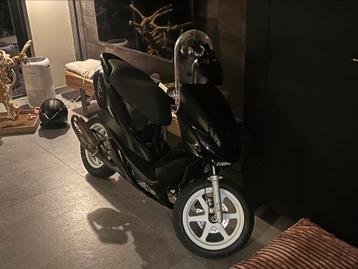snelle yamaha JogRR beschikbaar voor biedingen