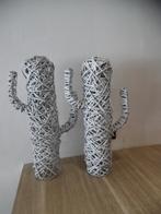 2 grote rotan decoratie cactussen, Ophalen of Verzenden, Gebruikt