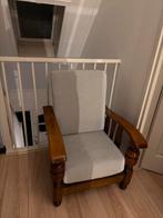 Comfortabele fauteuil met houten frame, Gebruikt, Minder dan 75 cm, Ophalen of Verzenden, 50 tot 75 cm