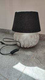 Betonnen lamp met stoffen kap, Ophalen, Zo goed als nieuw, Minder dan 50 cm