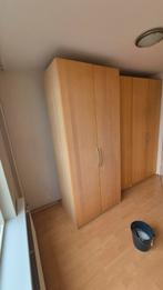 Hoge kledingkast 235cm licht hout, met legplank, nette staat, Ophalen, 200 cm of meer, 50 tot 100 cm, Zo goed als nieuw