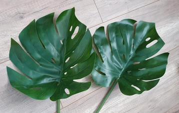 Kunstblad Monstera beschikbaar voor biedingen