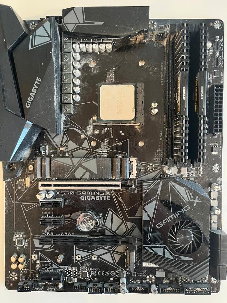 Ryzen 5 3600x met X570 moederbord en 16GB RAM, Computers en Software, Processors, Zo goed als nieuw, 6-core, 4 Ghz of meer, Ophalen of Verzenden