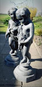 Twee antieke Engelse loden tuinbeelden., Ophalen of Verzenden