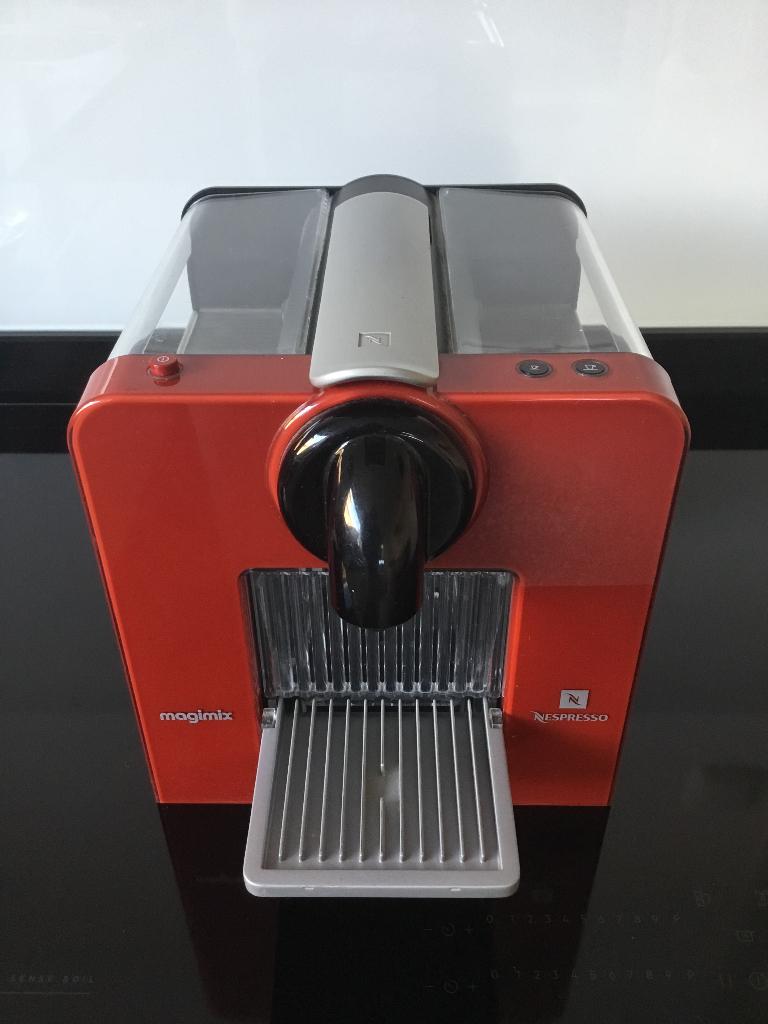 Nespresso Magimix, Ophalen, Koffiepads en cups, Gebruikt, Overige modellen