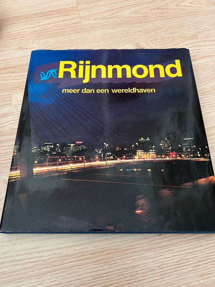 Rijnmond: Meer dan een wereldhaven, Boeken, Geschiedenis | Stad en Regio, Gelezen, 20e eeuw of later, Ophalen of Verzenden