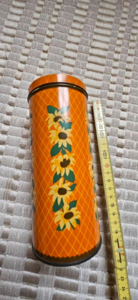 Verkade biscuitblik, oranje met zonnebloemen, Verzamelen, Blikken, Gebruikt, Koek(jes), Verkade, Ophalen of Verzenden