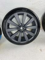 Originele Volkswagen Passat arteon velgen 19" 5x112 winter, Auto-onderdelen, Banden en Velgen, Gebruikt, Banden en Velgen, Niet ingevuld