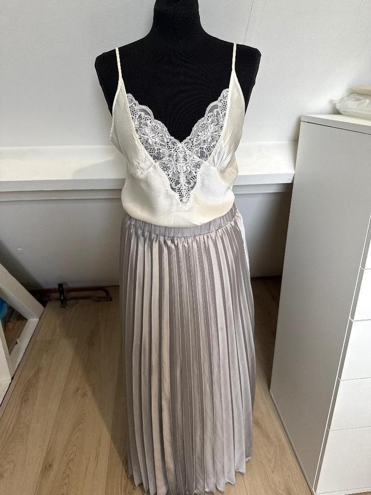 Schitterende silky look maxi rok  Monari 38, Kleding | Dames, Rokken, Nieuw, Maat 38/40 (M), Zwart, Onder de knie, Ophalen of Verzenden