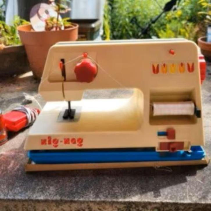 Kindernaaimachine, Hobby en Vrije tijd, Naaimachines en Toebehoren, Lockmachine, Overige merken, Ophalen of Verzenden