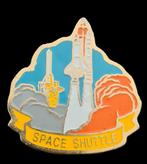 Space Shuttle pin- meerkleurig, Verzenden, Nieuw, Transport, Speldje of Pin