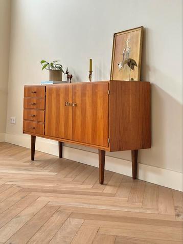 Vintage dressoir hout messing jaren 50/60/70 beschikbaar voor biedingen