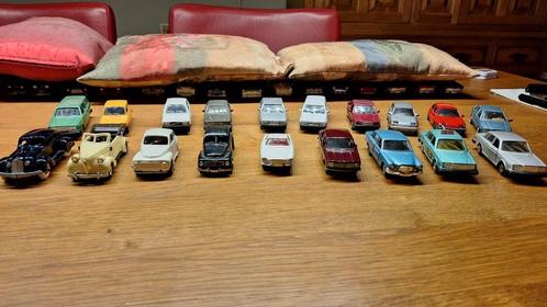19 x Volvo w.o. unieke exemplaren, Hobby en Vrije tijd, Modelauto's | 1:43, Zo goed als nieuw, Auto, Overige merken, Ophalen of Verzenden