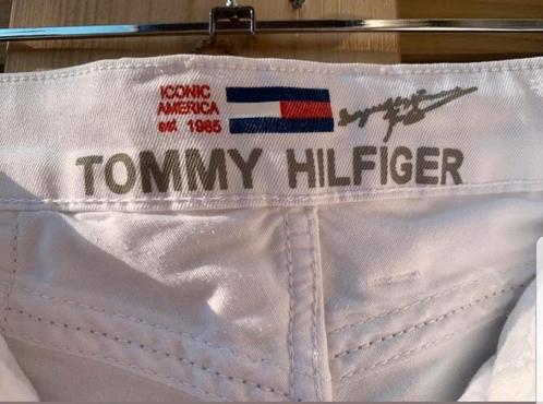 Zeer mooie witte Tommy Hilfiger broek, Kleding | Heren, Broeken en Pantalons, Zo goed als nieuw, Wit, Ophalen of Verzenden