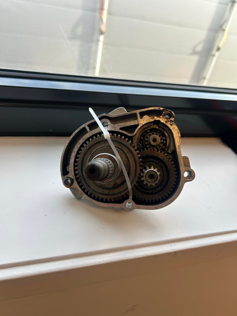 Piaggio Vertanding Deksel 484370-2 - Origineel, Ophalen of Verzenden, Gebruikt, Blok, Piaggio