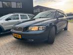 Volvo V70 2.4 140PK 2001 Blauw op mooie R velgen, Auto's, Voorwielaandrijving, 1800 kg, Beige, Open dak