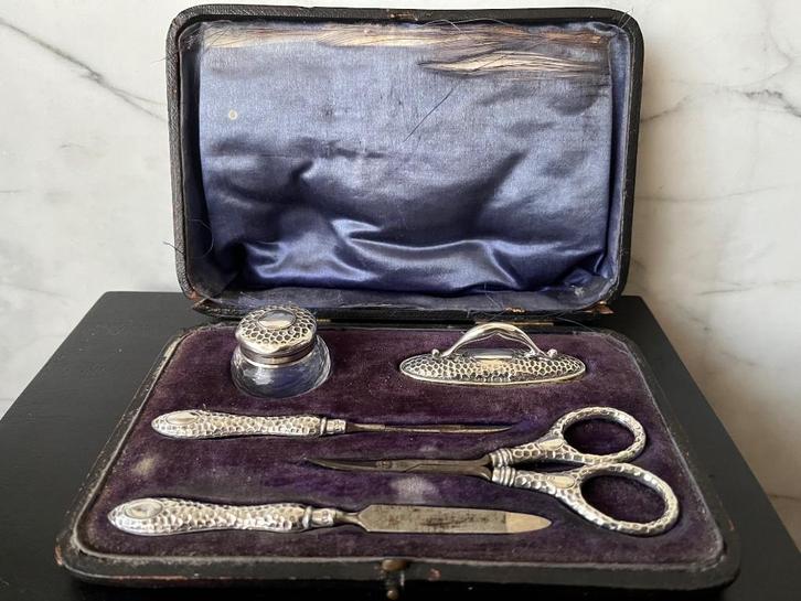 Antieke art nouveau manicureset zilver, Antiek en Kunst, Curiosa en Brocante, Ophalen of Verzenden