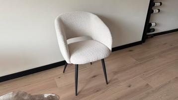 Moderne Eettafelstoel - Stijlvol en Comfortabel beschikbaar voor biedingen