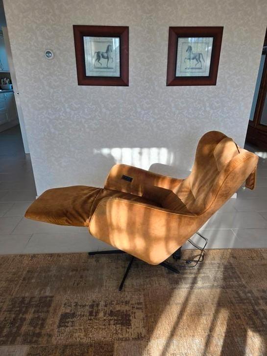 Mooie electrische relaxed fauteuil, Huis en Inrichting, Fauteuils, 50 tot 75 cm, 75 tot 100 cm, Ophalen