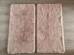 Zo goed als nieuw 2 licht bruine kleedjes fluffy 117 x 62, Huis en Inrichting, Stoffering | Tapijten en Kleden, Ophalen of Verzenden