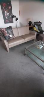 Leren leverkleur Bank, Huis en Inrichting, Banken | Bankstellen, Ophalen, Tweepersoons, Zo goed als nieuw, Rechte bank