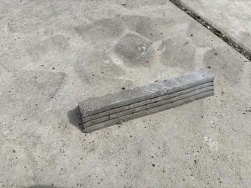 Betonblokjes, afstandhouders bouwstaalmatten beschikbaar voor biedingen