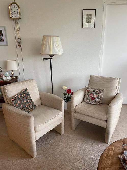 2 stijlvolle Touche fauteuils – Van een oud vrouwtje geweest, Huis en Inrichting, Fauteuils, Zo goed als nieuw, Stof, 50 tot 75 cm