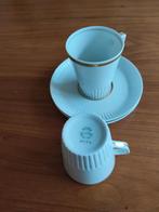 Mosa Maastricht kopjes met gouden bies, Ophalen of Verzenden, Gebruikt, Porselein, Kop en/of schotel