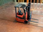 Schaalmodel 1:24 Toyota 3 wiel heftruck Ros, Hobby en Vrije tijd, Ophalen of Verzenden, Nieuw, Overige typen, Overige merken