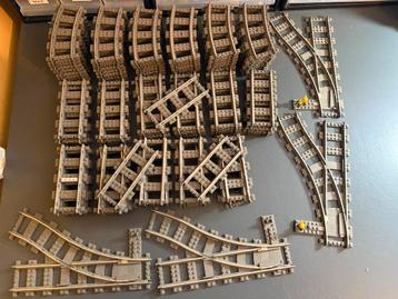 Grote partij lego 9v trein rails beschikbaar voor biedingen