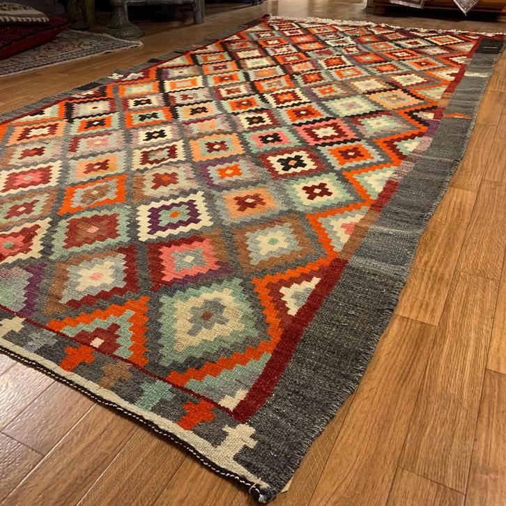 Trendy Vintage Perzische Kelim 297x143 vloerkleed -TTM Wonen, Huis en Inrichting, Stoffering | Tapijten en Kleden, Nieuw, 200 cm of meer