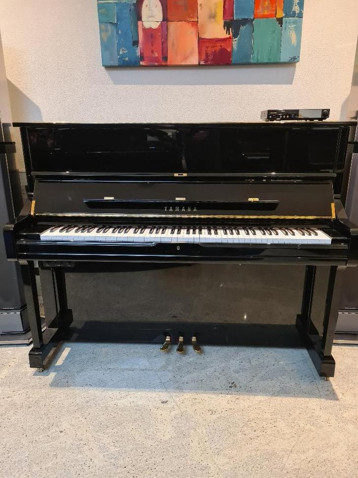 Yamaha DU1 E3 PE Disklavier 121 cm zwart hoogglans, Muziek en Instrumenten, Piano's, Gebruikt, Piano, Zwart, Hoogglans, Ophalen of Verzenden