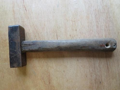 Bouchardeerhamer 2 zijdig, gebruikt maar in goede staat, Doe-het-zelf en Verbouw, Gereedschap | Handgereedschap, Gebruikt, Ophalen of Verzenden