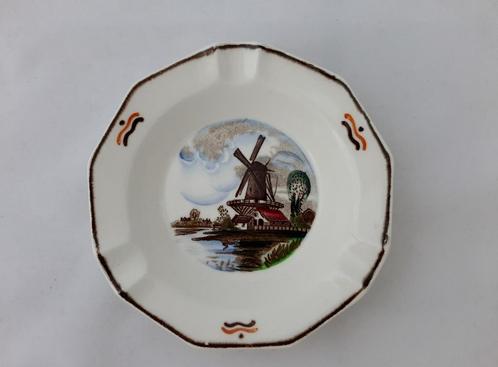 Asbak molen Petrus Regout Maastricht, Antiek en Kunst, Antiek | Keramiek en Aardewerk, Ophalen of Verzenden