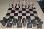 Schaakspel in zwart en roos en Glazen schaakspel van glas, Nieuw, Een of twee spelers, Ophalen of Verzenden