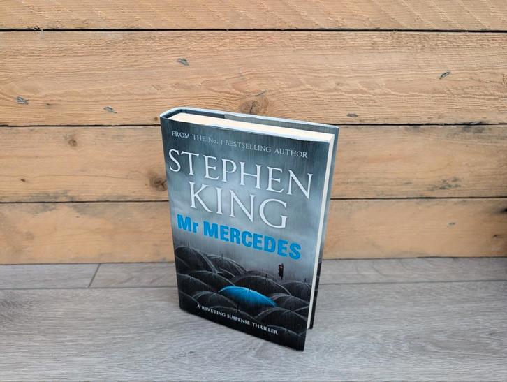 Stephen King - Mr. Mercedes - UK Trade Edition, Boeken, Taal | Engels, Zo goed als nieuw, Ophalen of Verzenden