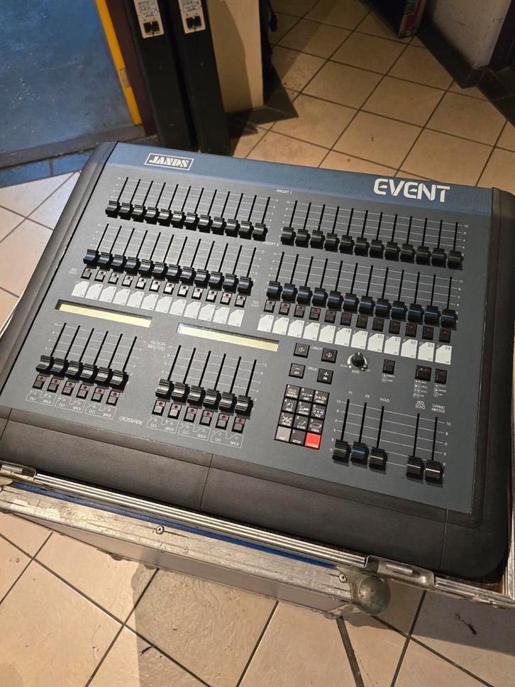 JANDS event 24 lichttafel, Muziek en Instrumenten, Licht en Laser, Zo goed als nieuw, Ophalen