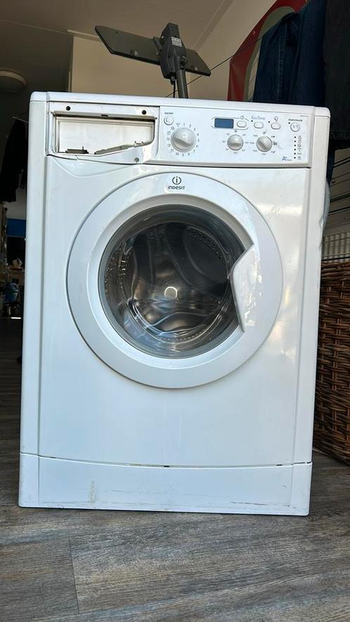 Wasmachine: Indesit IWD 5145, Witgoed en Apparatuur, Wasmachines, Gebruikt, 4 tot 6 kg, Minder dan 85 cm, 1200 tot 1600 toeren