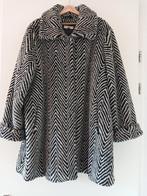 48 Prachtige jas van imitatiebont zwart wit met 2 steekzak, Zwart, Maat 46/48 (XL) of groter, Ophalen of Verzenden, Zo goed als nieuw