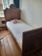 Antiek houten bed (elektrisch), Ophalen