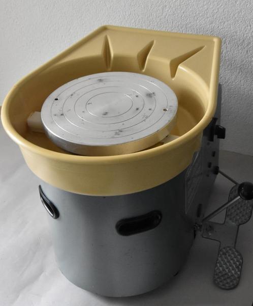 Shimpo Nidec RK88B draaischijf pottenbakken slibbak pedaal, Hobby en Vrije tijd, Pottenbakken, Zo goed als nieuw, Ophalen of Verzenden