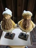 2 gele kerstmannen, noors?, Ophalen of Verzenden, Gebruikt