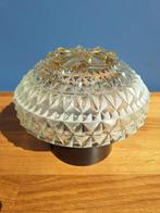 Vintage plafonnière  Niko met glazen gefacetteerde kap., Huis en Inrichting, Lampen | Plafondlampen, Ophalen of Verzenden, Gebruikt