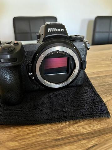 Nieuwstaat! Nikon Z6 body minder dan 4000 clicks  beschikbaar voor biedingen