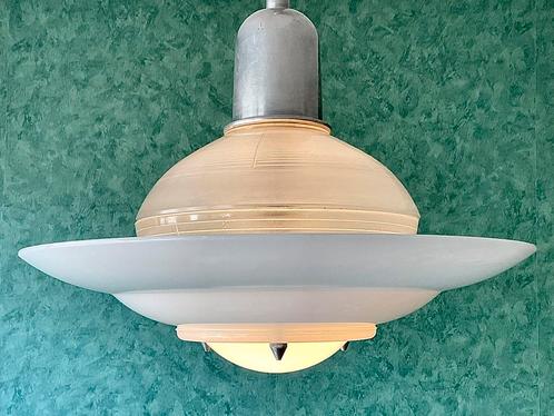 50’s Art Deco Holophane UFO Hanglamp. Ø Opaline schaal 46CM, Huis en Inrichting, Lampen | Plafondlampen, Gebruikt, Glas, Metaal
