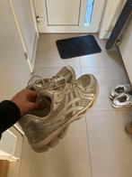 Asics schoenen, Verzenden