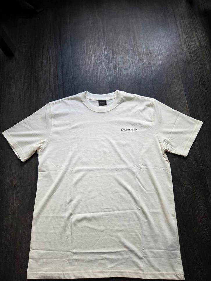 2x balenciaga T'shirts 1x stone Island T'Shirt, Kleding | Heren, T-shirts, Nieuw, Overige maten, Overige kleuren, Ophalen of Verzenden